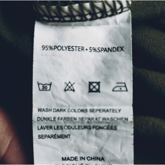 Moss Green Top Sz XXL Boxy Baggy Cut V Neck Lace Up Stretchy 3/4 Sleeve Packable - Picture 5 of 7